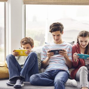 Nintendo Switch Lite - Yellow - Image 7